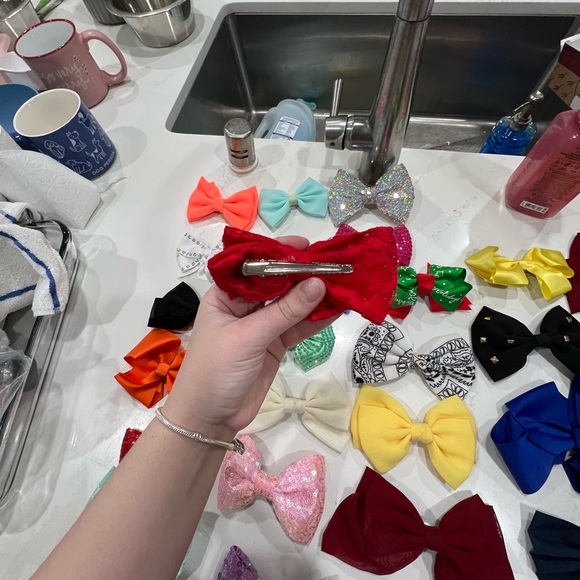 Colorful Bow Collection - Picture 4 of 5
